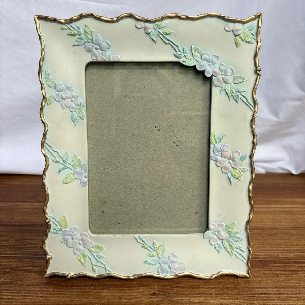 Floral Picture Frame 5x7 Raised Flowers Gold Trim Ornate Cottage Decor